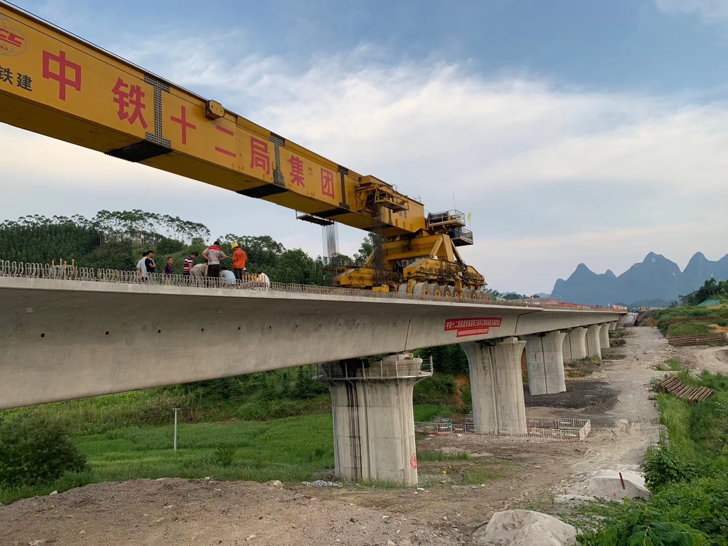 金东预应力加固在公路桥梁施工应用